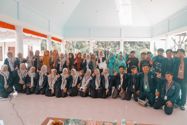 Bangun Karakter Remaja, KPMT 01 Desa Brangkal Gelar Seminar Bertema Pendidikan Karakter